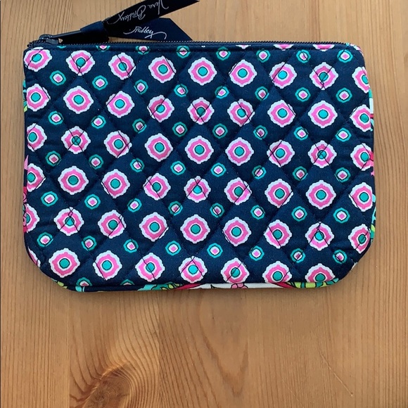 HOST PICK 🎉🎉🎉❤️ 3 Vera Bradley bags - Picture 4 of 5